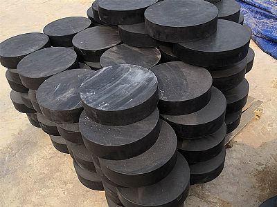 雨湖区板式橡胶支座由若干层橡胶片与薄钢板经加压硫化